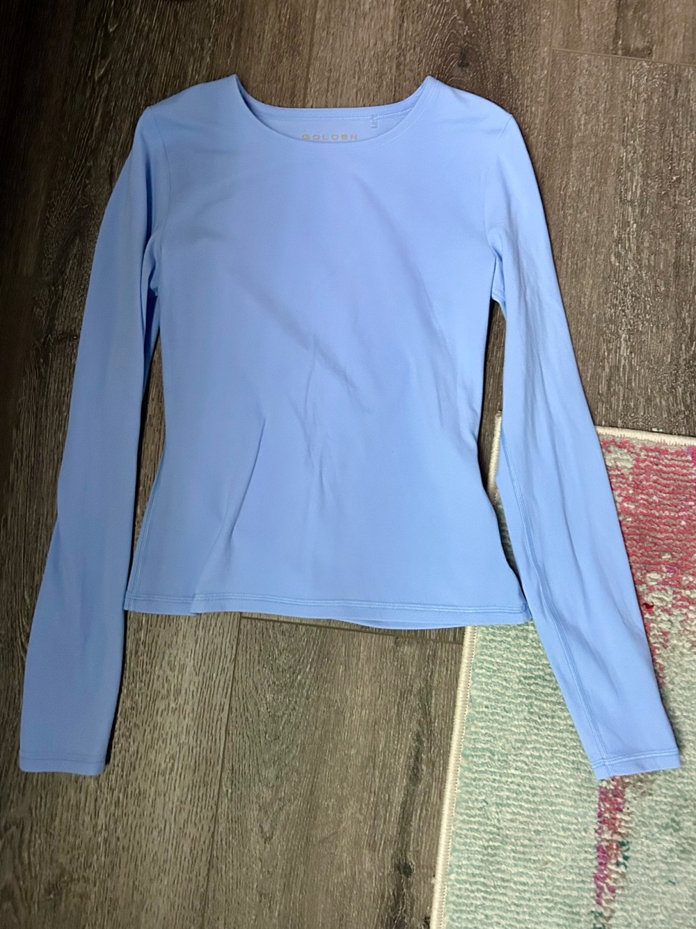 Aritzia TNA Golden Butter Dayflower Blue Long Sleeve Athletic Top